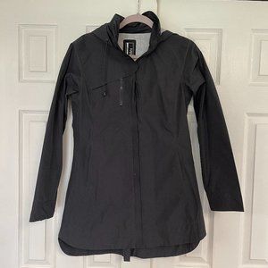 Mondetta Windbreaker